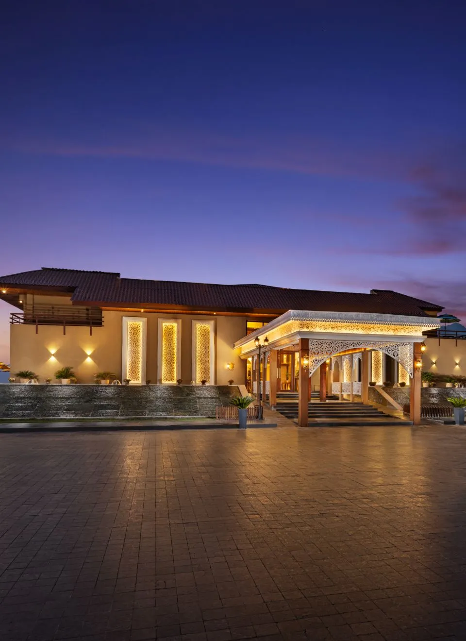 Taj Dal View, Srinagar - Kashmir hotel accommodation by TDI Holiday Ventures